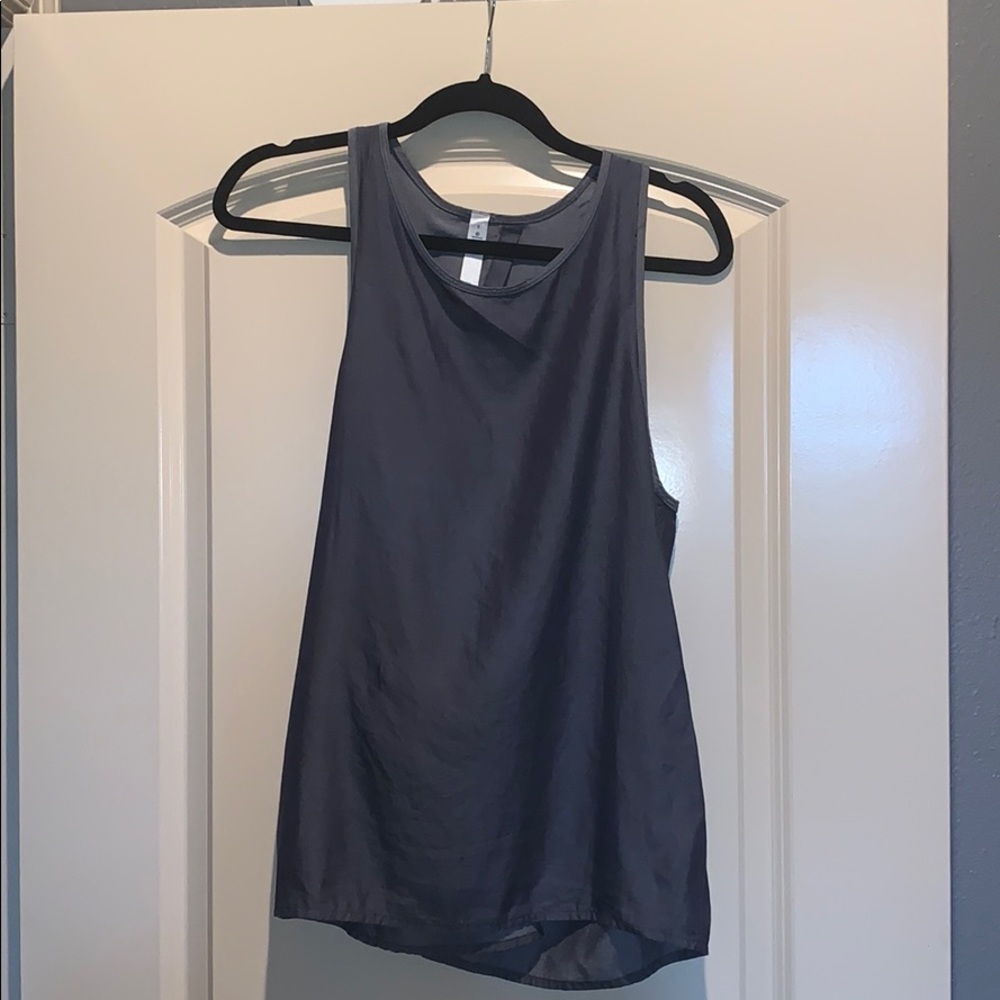 Lululemon Split Back Chambray Tank - image 5